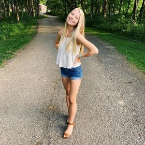 Meet your Posher, Rachel